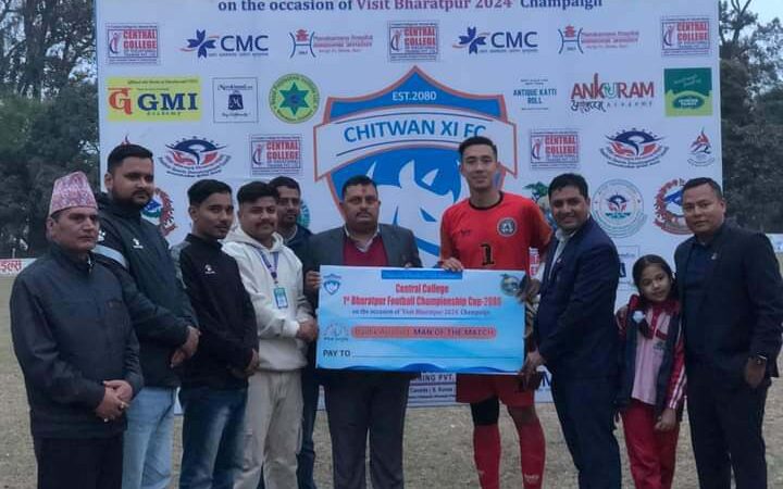 ३ लाख पुरस्कारकाे भरतपुर फुटबल च्याम्पियनसिपकाे फाइनलमा आँबुखैरेनी: