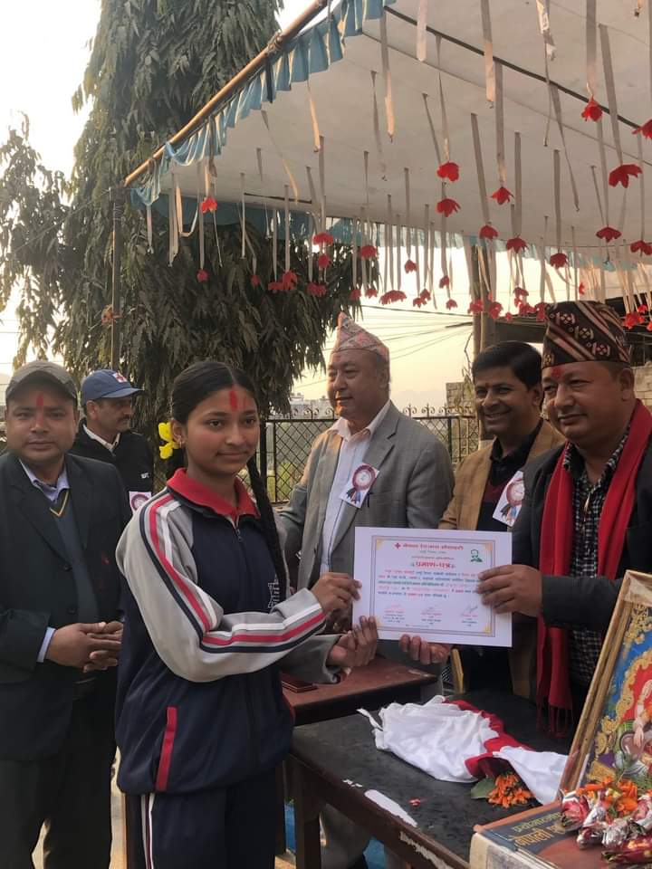 जिल्ला स्तरीय हाजिरी जवाफ प्रतियोगितामा राधा मावि प्रथम: