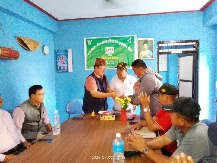 भूपू सैनिक समिति तुरतुरे क्याम्पका अध्यक्ष थापा दमाैलीमा सम्मानित: