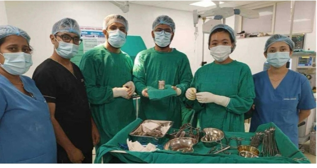 मलद्वारमा अड्किएकाे बाेत्तल शल्यक्रिया गरेर निकालियाे