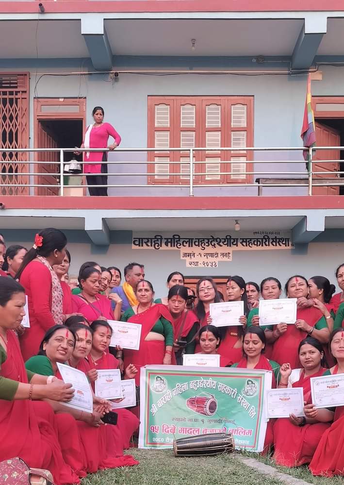 म्याग्देका महिलालाइ १५ दिने मादल बजाउने तालिम