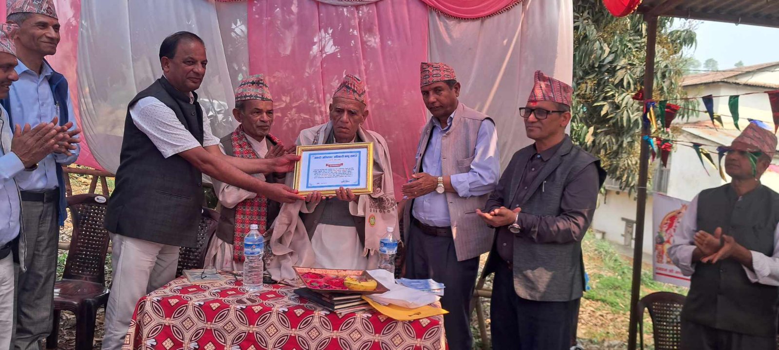 महाकाव्य लेखनका लागि साहित्यिक संकल्प र अनुष्ठान