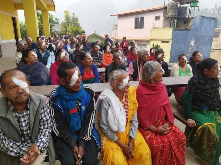 म्याग्देमा १२४ जनाकाे मोतियाविन्दुको शल्यक्रिया