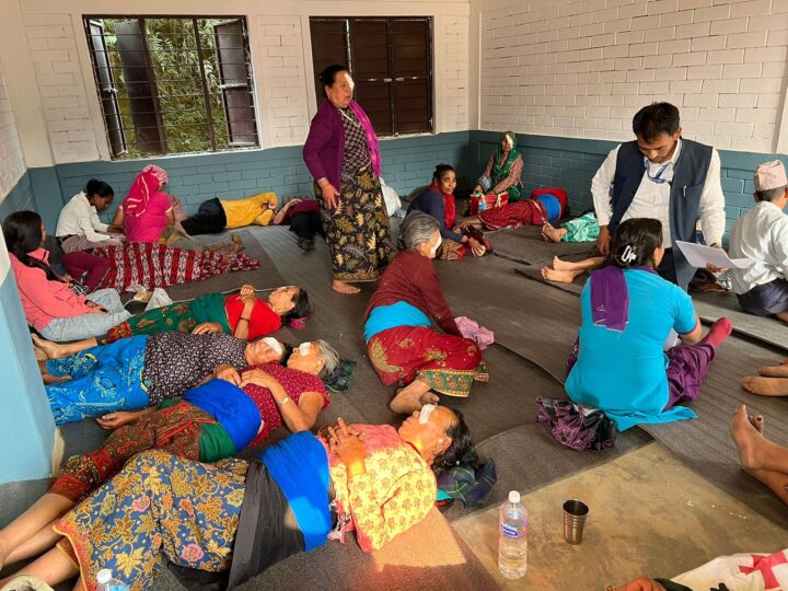 म्याग्देमा पहिलो दिनमा ७० जनाको आँखाकाे अप्रेसन