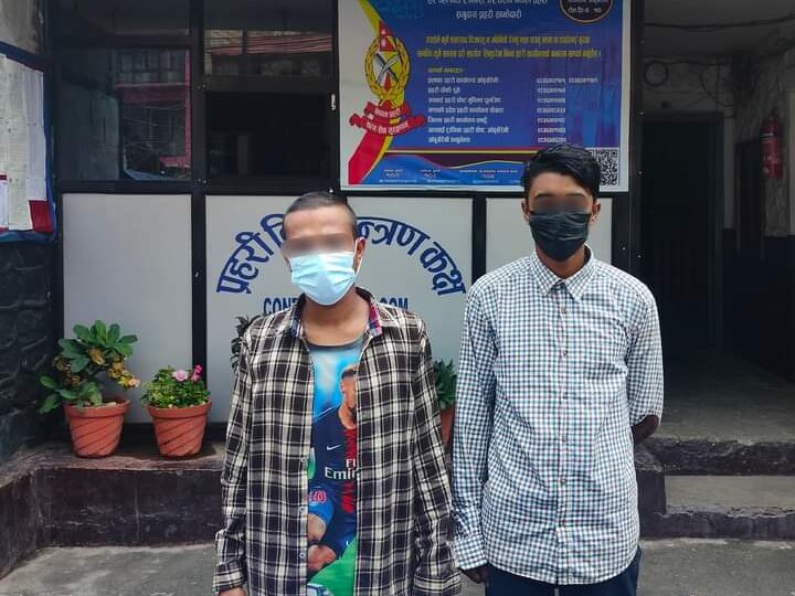 लागु औषध सहित भानुका दुई युवा पक्राउ