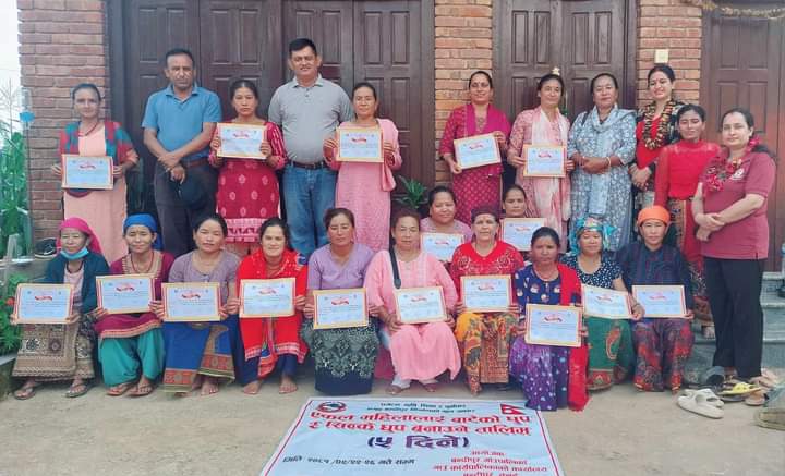 बन्दिपुरका महिलालाई धुप बनाउने तालिम