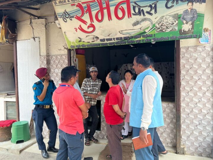 माछामासु पसलमा सरसफाइमा ध्यान दिन अनुगमन टाेलिकाे निर्देशन