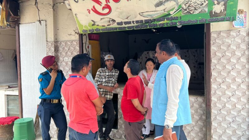 माछामासु पसलमा सरसफाइमा ध्यान दिन अनुगमन टाेलिकाे निर्देशन