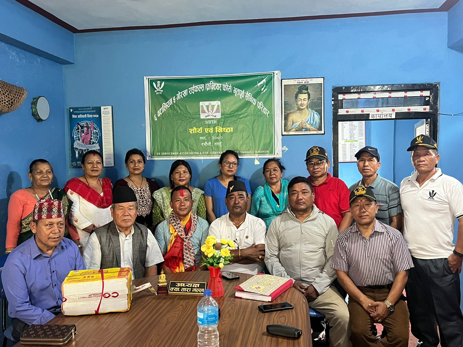 ६/५ जियर ( f f ) भूपू पल्टन द्वारा सुवेदार मेजर गुरूङलाई सम्मान