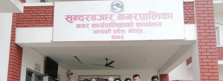 किर्ते गरि गाडी चलाउने सुन्दरबजार नगरपालिकाकाे गाडी तनहुँ प्रहरीको कारबाहीमा
