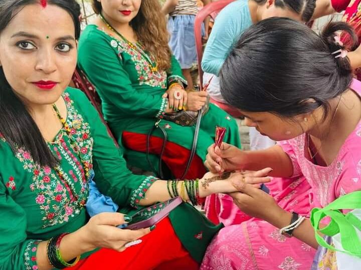 दमौलीमा नि:शुल्क रोटर्‍याक्ट मेहेन्दी मेला