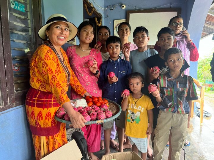उज्यालो घर (बालगृह) का लागि कल्पना गाैलीकाे खाद्यान्न सहयोग