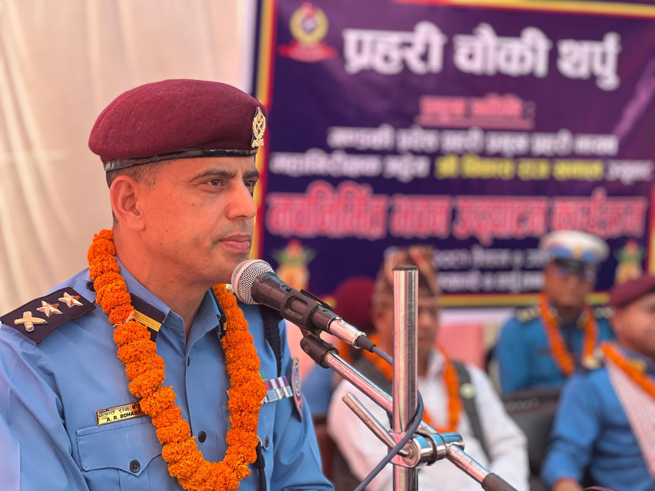 लागुऔषध र जुवाडेकाे दाेहाेलाे काढेका तनहुँका एसपी बाेहराकाे सरूवा
