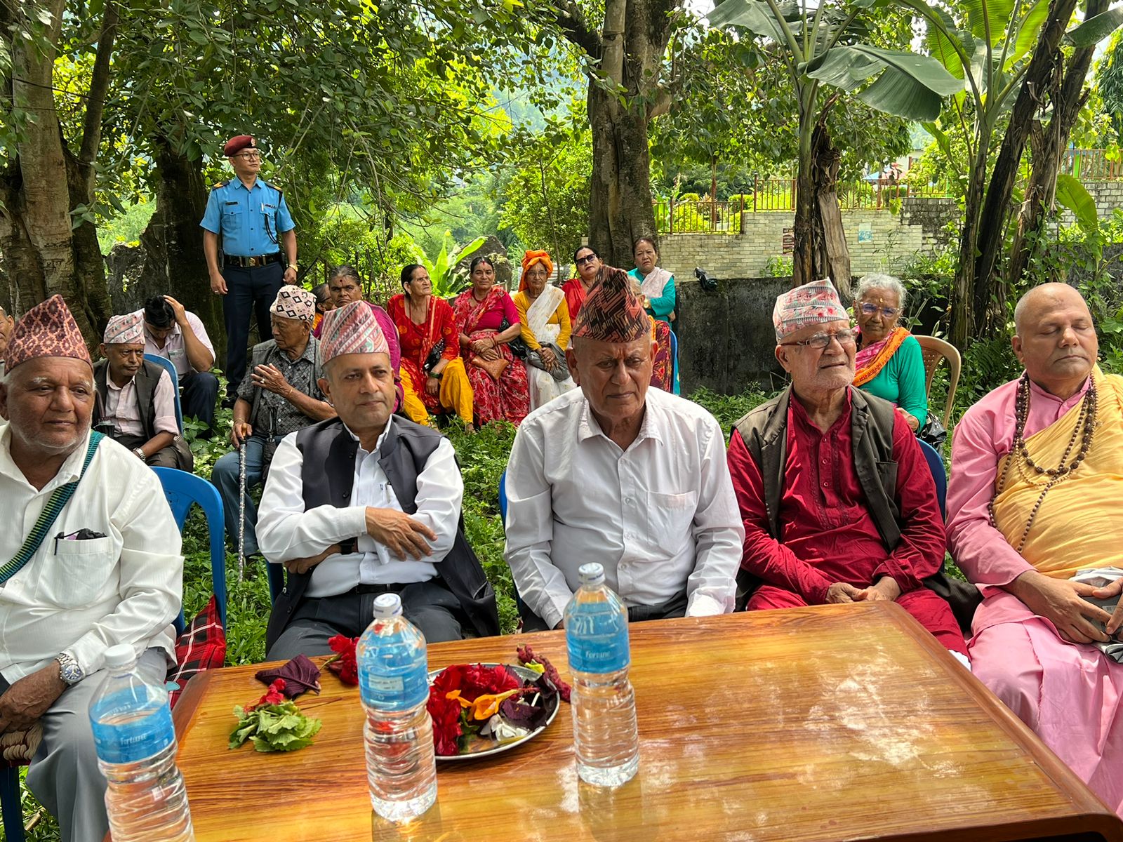 साउन १५ मा जेष्ठ नागरिक मिलन केन्द्रले खुवायाे २ सय जना जेष्ठ नागरिकलाई खिर