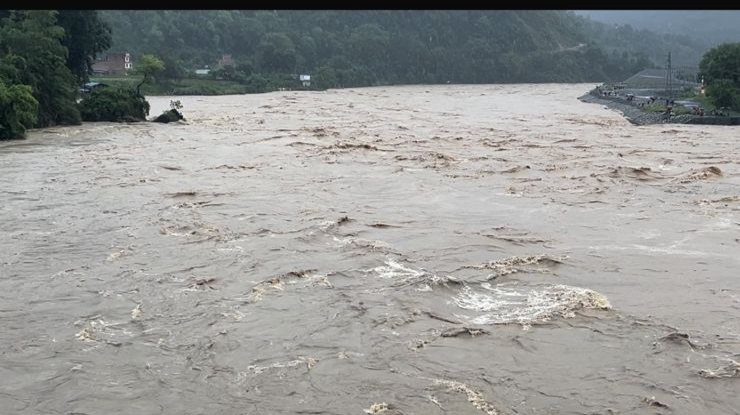 छाब्दि दाेभानमा एक पुरूषकाे शव पानीमा तैरिएकाे अवस्थामा फेला