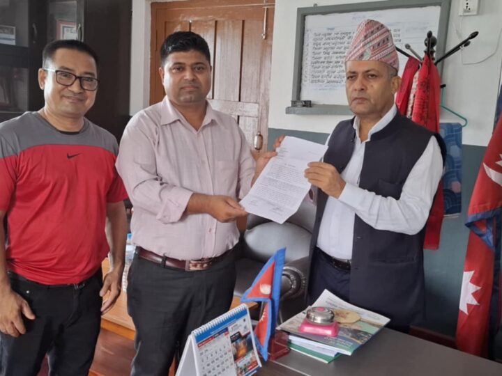 रोम बिधान अनुमोदनको लागि प्रधानमन्त्रीलाई ज्ञापनपत्र