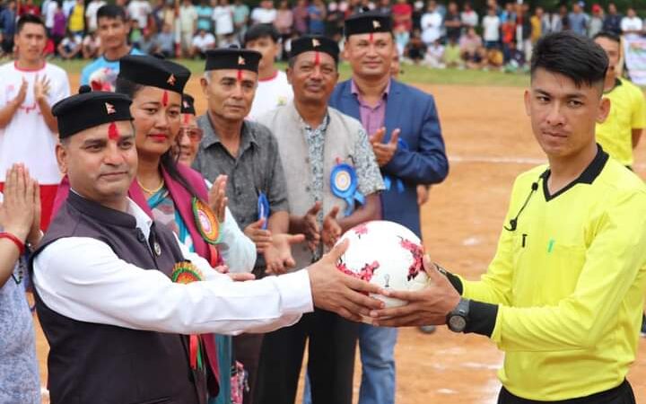 साँढे दुई लाख राशिको भानुु कप फुटबलको फाइनलमा लिभिक शुक्ला र च्याङली स्पाेर्ट क्लब भिड्ने