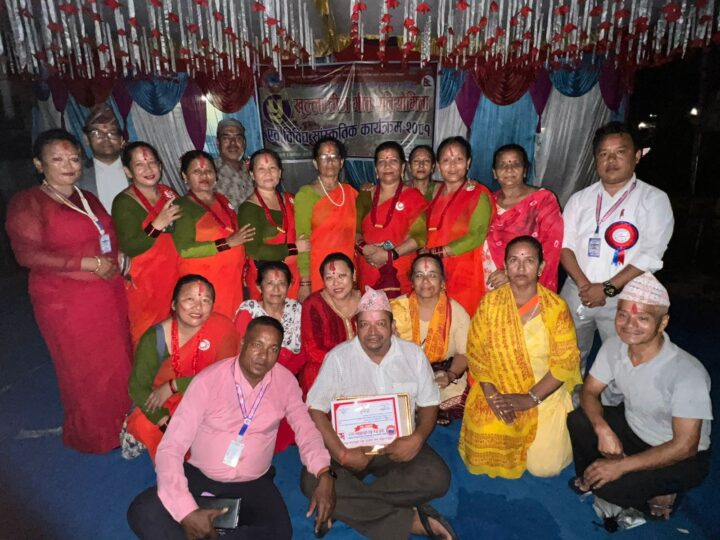 लाेकदाेहाेरी प्रतिष्ठानकाे तीज गीत प्रतियोगितामा व्यास ज्याेति भजन समुह प्रथम