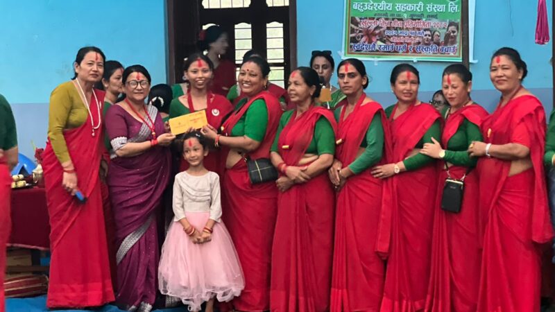 गुणादीमा भएको तीज गीत प्रतियोगितामा शिवसक्ति आमा समूह बडहरे प्रथम