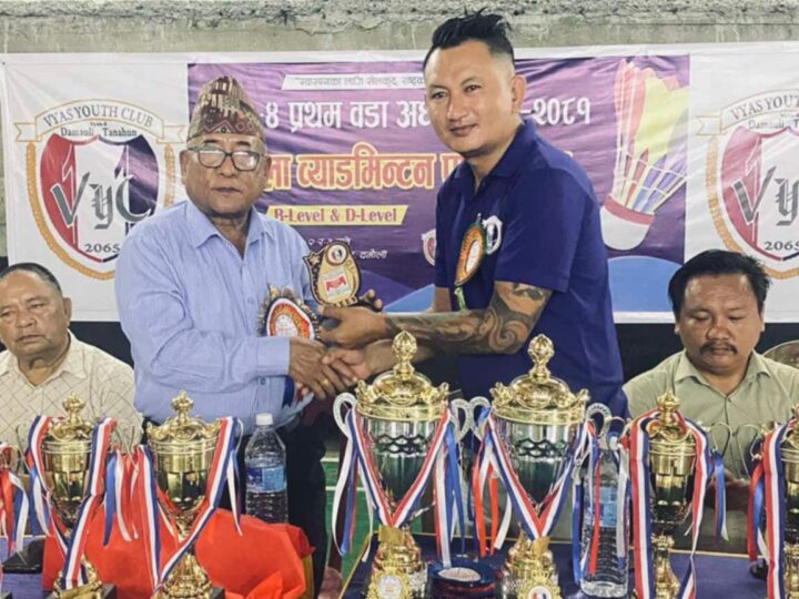 प्रथम वडाअध्यक्ष कप ब्याडमिन्टनकाे फाइनल साेमबार