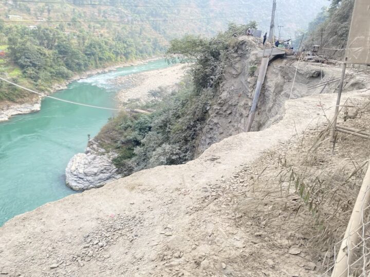 आँबुखैरेनी-मुग्लिन सडक खण्ड साेमबार बिहान चार घण्टा बन्द हुने