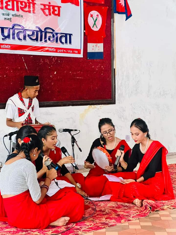अन्तर विद्यालय तीज गीत प्रतियोगितामा जलदेवी प्रथम , राधा मावि द्वितीय