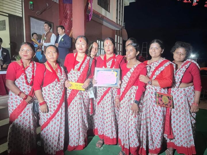 ऋषिङ्गकाे तीज गीत प्रतियोगितामा रानाभाट आमा समूह प्रथम