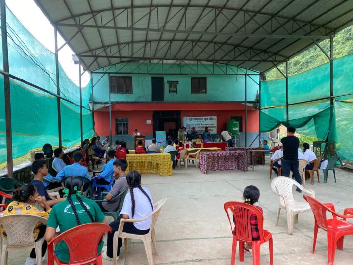डुम्रे साँस्कृतिक यूवा परिवार द्वारा विभिन्न कार्यक्रम गरी बाल दिवस मनाइयो