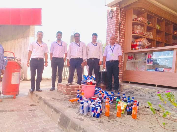 तनहुँमा भएको बजार अनुगमनमा म्याद नाघेका तथा प्रतिवन्धित पेय पदार्थ नस्ट