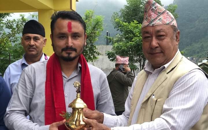 म्याग्दे गापा शिक्षा शाखा प्रमुख खत्रीलाई राधा माविको सम्मान