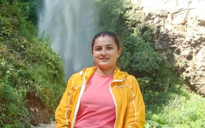 नापी कार्यालय तनहुँकी समीक्षालाई चिठ्ठामा माेटरसाइकल उपहार