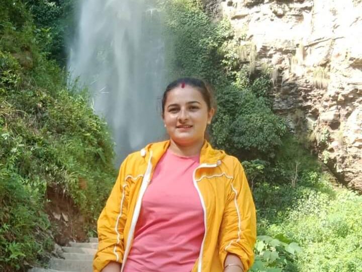 नापी कार्यालय तनहुँकी समीक्षालाई चिठ्ठामा माेटरसाइकल उपहार