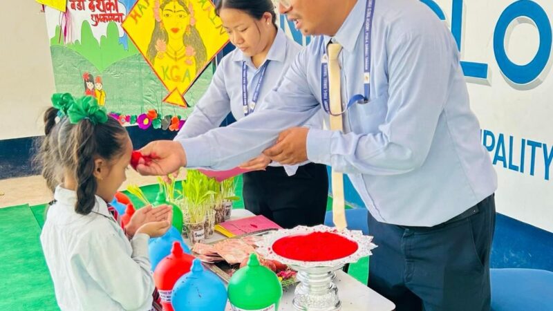 दशैंमा बचत गर्न कन्काइका विद्यार्थीलाई खुत्रुके वितरण