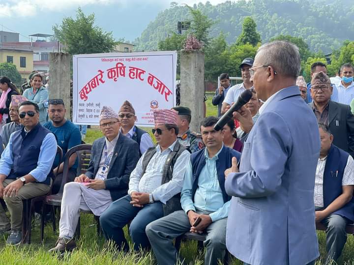 व्यासकाे सार्वजनिक सुनुवाइ – त्रिपाल टाँगेर उद्घाटन गरिएको हाट बजार खै ?
