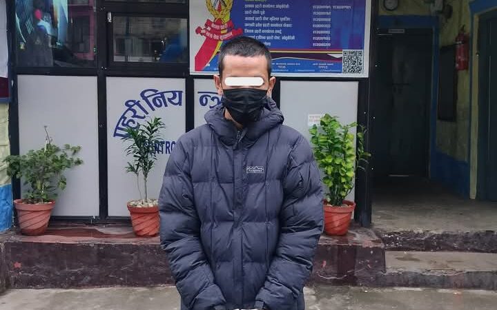 “पार्सल” भन्दै पठाइएको लागु औषध सहित तनहुँका एक युवा पक्राउ
