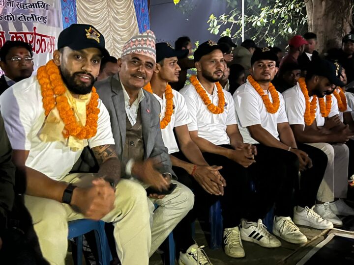 पाेखरा एभेन्जर्सकाे टाेलीलाइ दमाैलीमा सम्मान