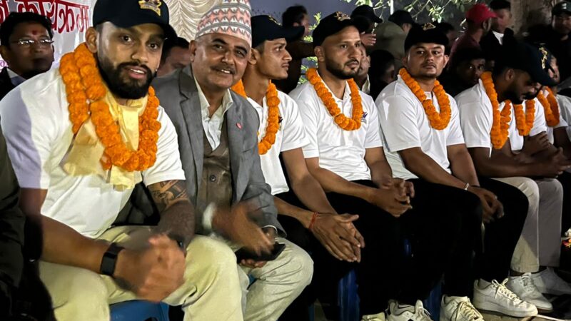 पाेखरा एभेन्जर्सकाे टाेलीलाइ दमाैलीमा सम्मान