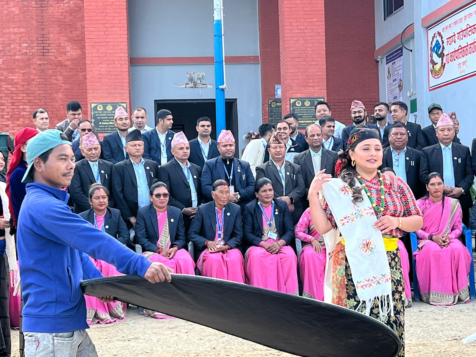 म्याग्देकाे स्थानीय गित भिडियो छायांकन