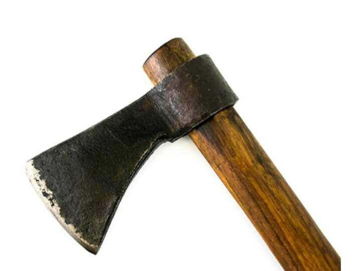 तनहुँमा बन्चरोले हानेर श्रीमानले गरे श्रीमतिको हत्या