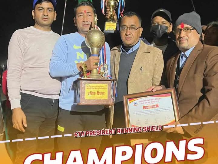 शुक्लागण्डकी नगरपालिका स्तरीय राष्ट्रपति रनिङ शिल्डकाे उपाधि पञ्चमुनिदेव लाइ