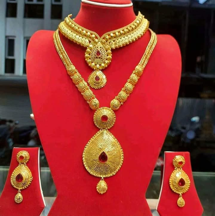 सुनको मूल्य घट्यो , प्रतिताेला एक लाख ४८ हजार ५ सय !