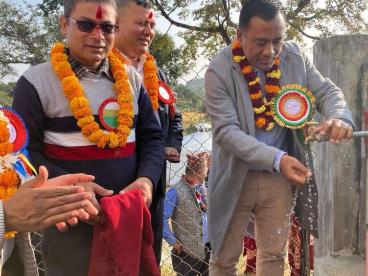 दुवुङ भिरपानी र रिजाल्दी खानेपानीकाे ऋषिङ्ग अध्यक्ष श्रेष्ठले गरे उद्घाटन