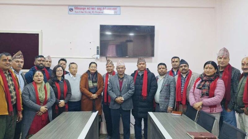 पत्रकार महासंघको नवनिर्वाचित समितिलाई व्यास नगरपालिकाको बधाई