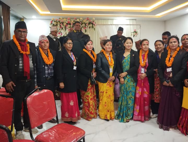 लेखापढी कानून व्यवसायी एशोसिएन तनहुँको अध्यक्षमा थापा