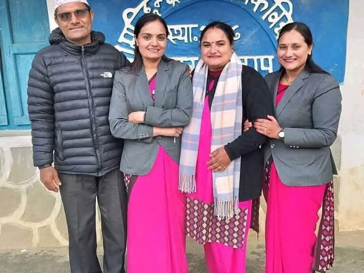 बुवा सँगै तीनवटै छोरी शिक्षक
