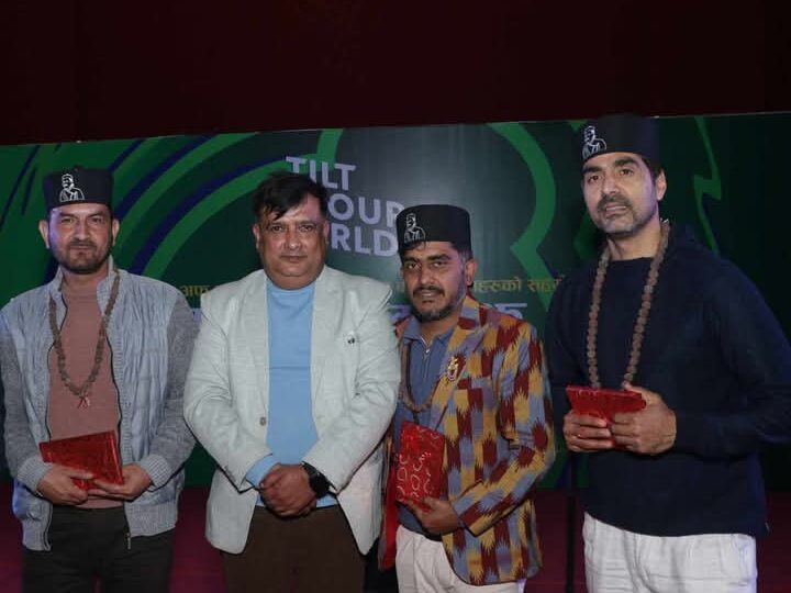 लायन्स गजल साँझमा प्रदिप , राज र नवराजकाे प्रस्तुति