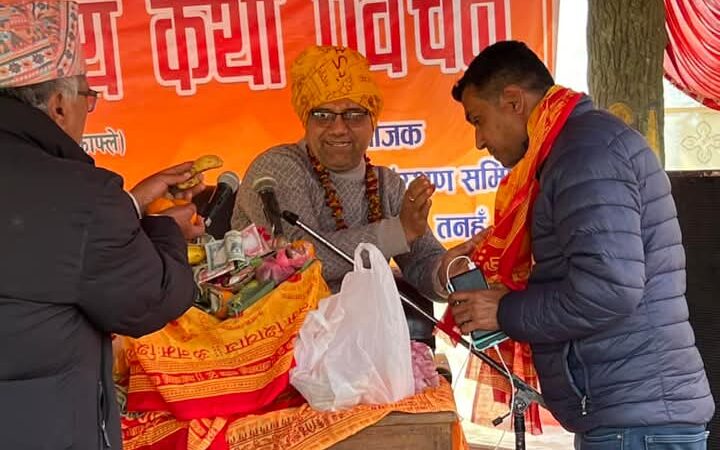 पराशर आश्रममा भएको माघ माहात्म्यमा भक्तालुकाे भीड