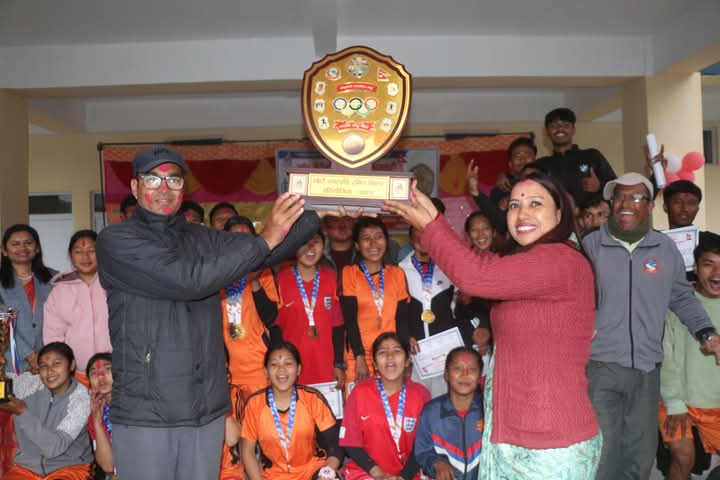 आँबुखैरेनी गाउँपालिका स्तरीय छैटौं राष्ट्रपति रनिङ्ग शिल्डकाे उपाधि मित्रता माविलाइ