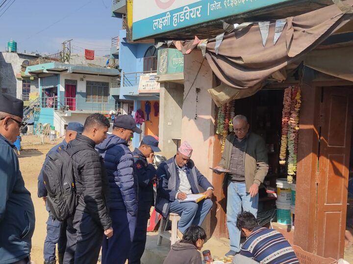 म्याग्देमा ठुलो परिमाणमा अखाद्य वस्तु तथा म्याद नाघेका सामाग्री नस्ट
