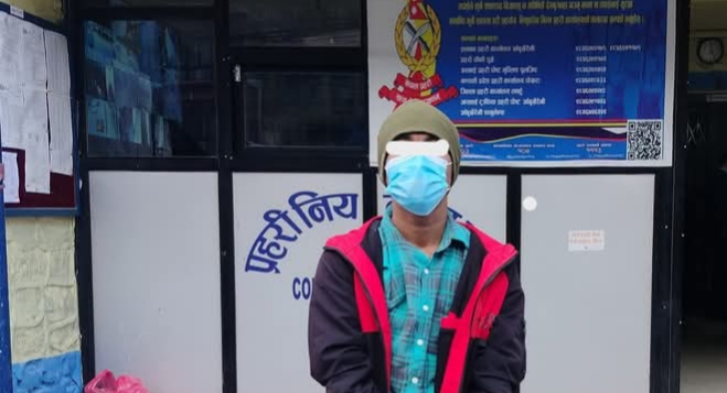 लागु औषध सहित आँबुखैरेनीका श्रेष्ठ पक्राउ